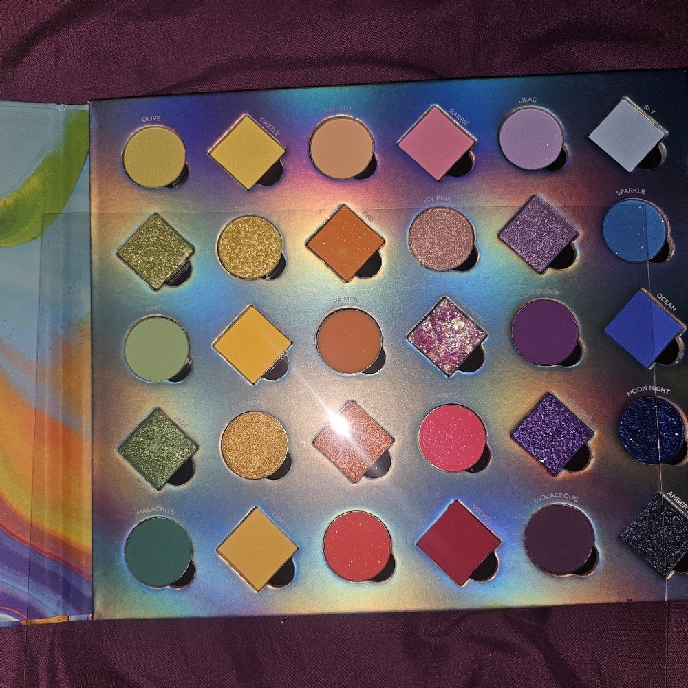 BEPHOLAN Eyeshadow Palette - 30 Color Eye Shadow Vibrant Eyeshadow Palette